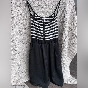 Women’s xhiliration striped dress size small